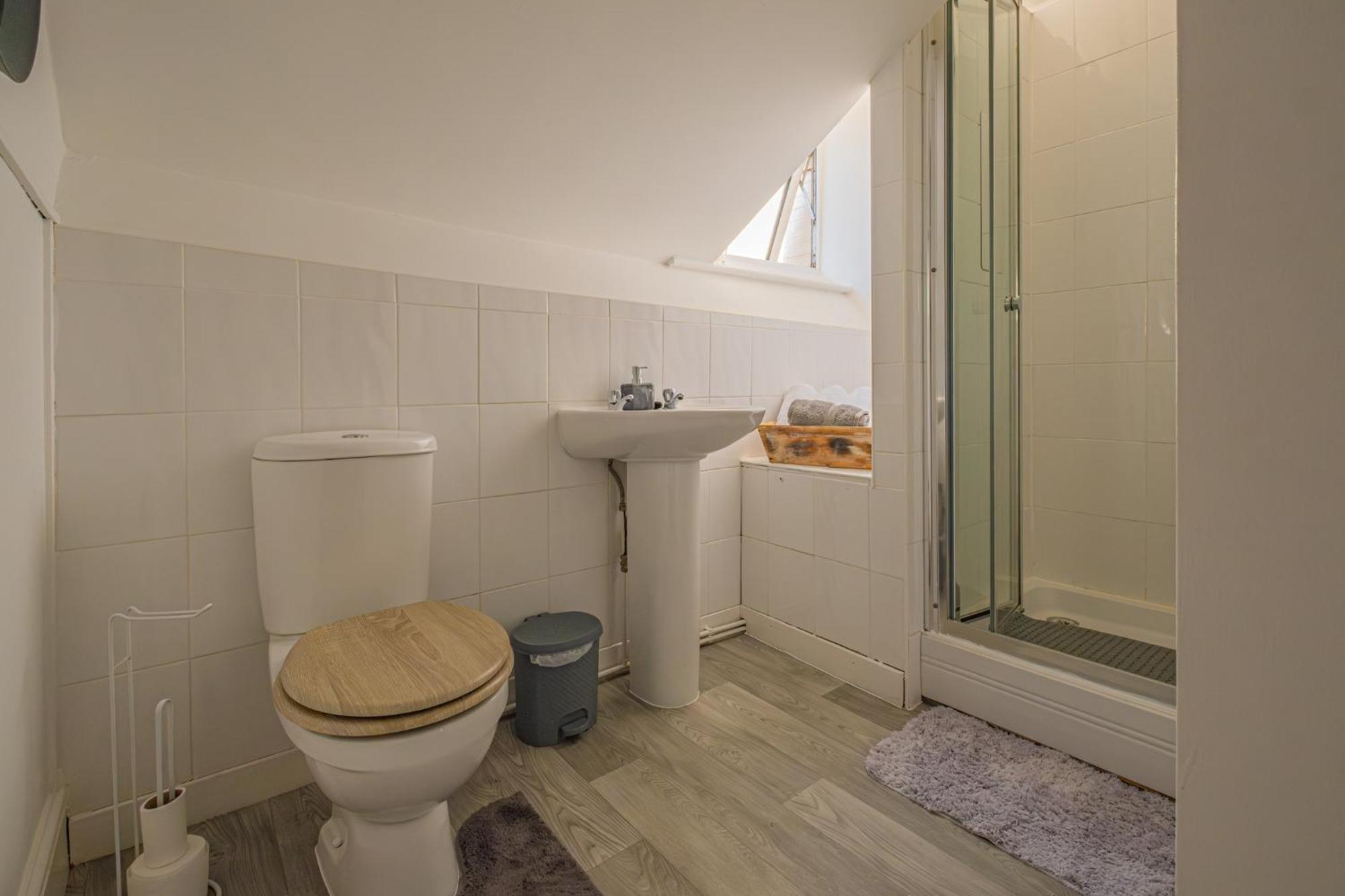 Castleview Coastal Comfort With 2 Parking Spaces Oystermouth Extérieur photo