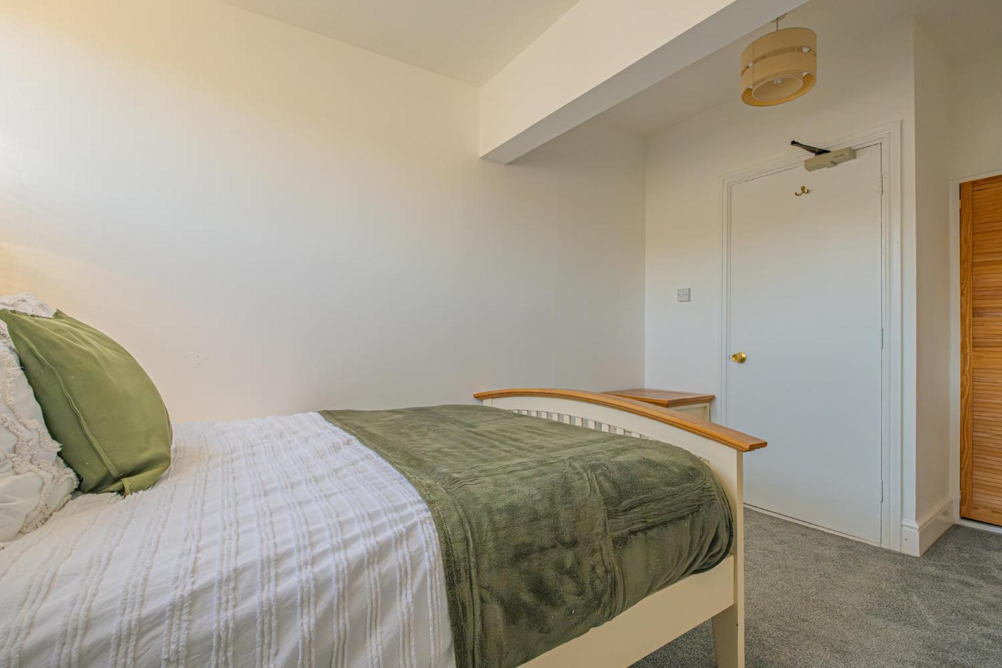 Castleview Coastal Comfort With 2 Parking Spaces Oystermouth Extérieur photo