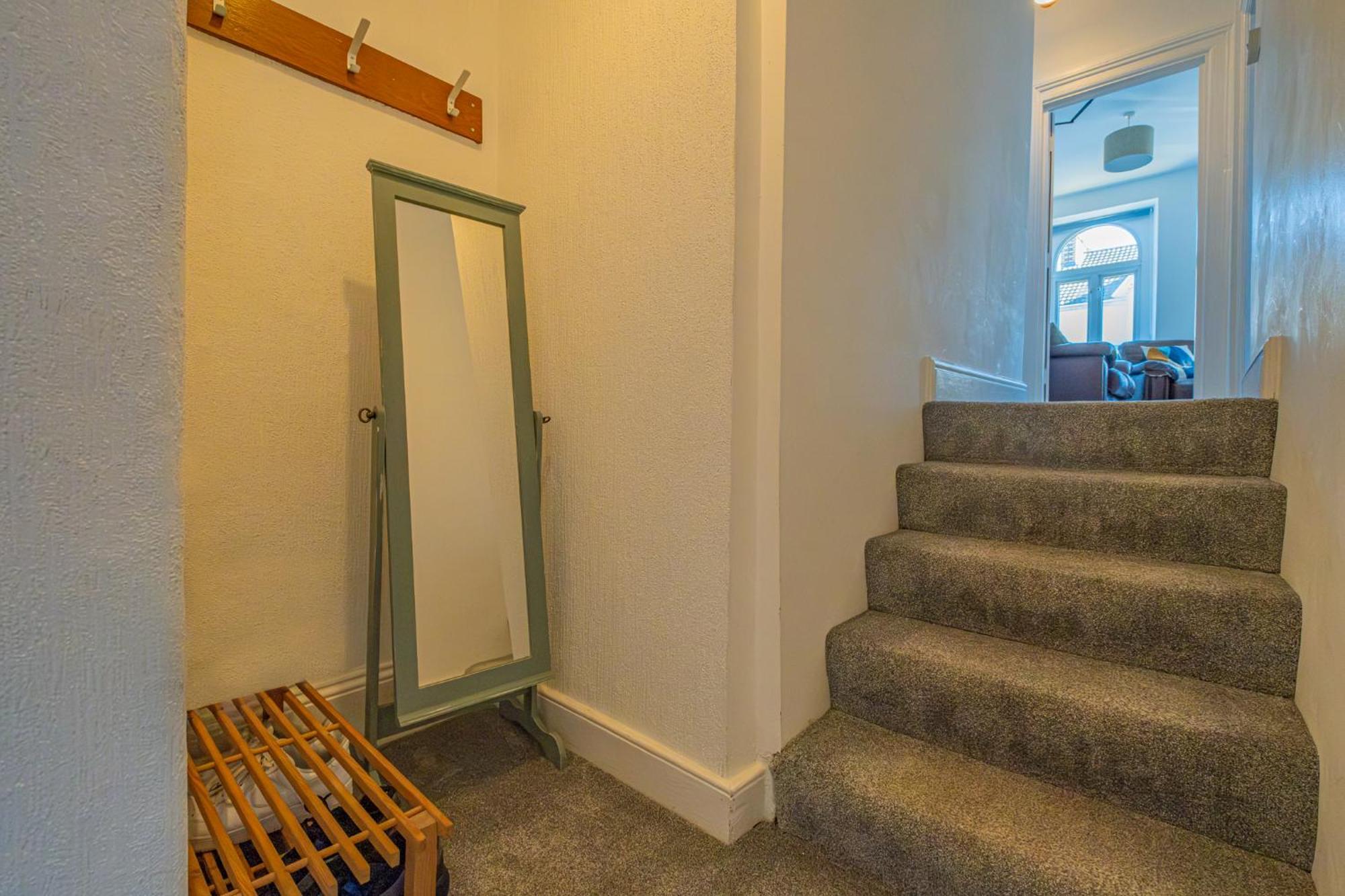Castleview Coastal Comfort With 2 Parking Spaces Oystermouth Extérieur photo