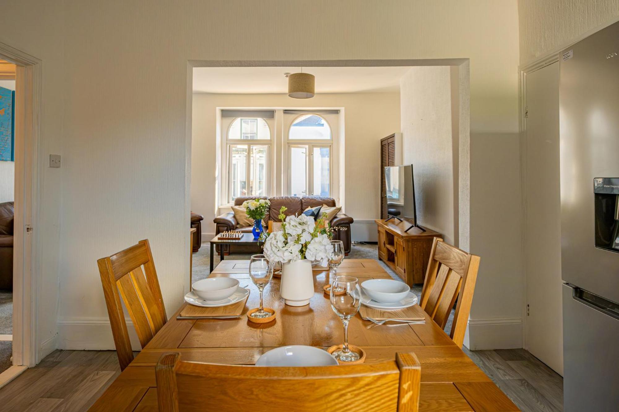 Castleview Coastal Comfort With 2 Parking Spaces Oystermouth Extérieur photo